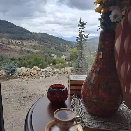 Ciftlik Ve Dag Evi - Canerbey * Kemer